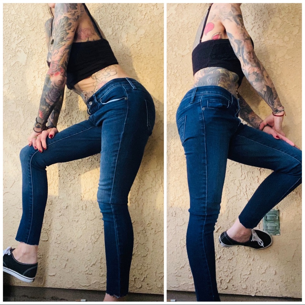 Universal Thread High Rise Skinny Jeans